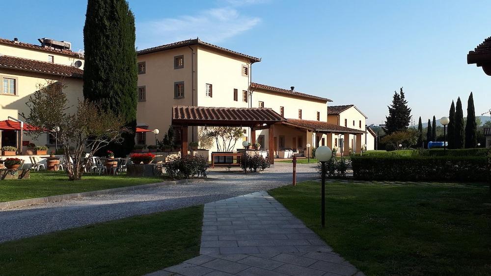 Hotel 500 Firenze Campi Bisenzio Bagian luar foto